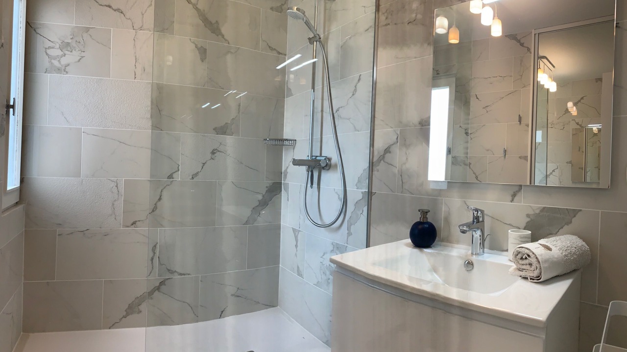 Photo of Bathroom in Charmettes - Bellecombe
