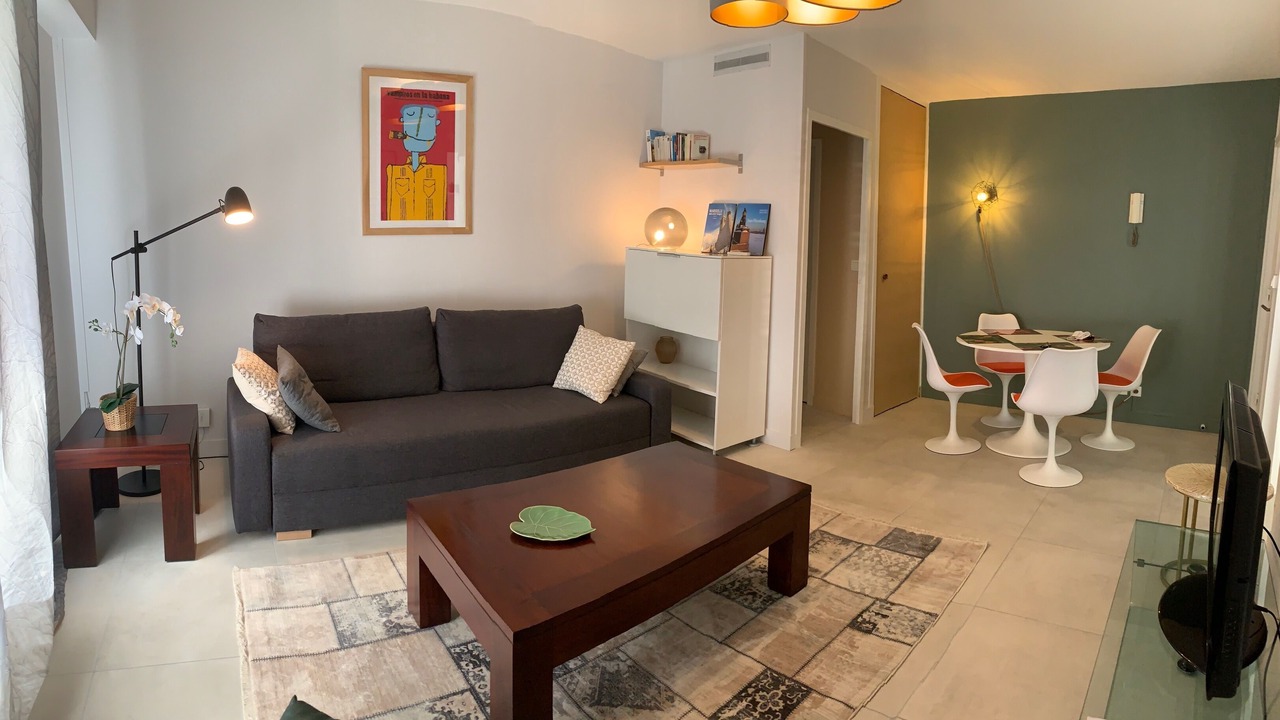 Photo of Livingroom in Charmettes - Bellecombe