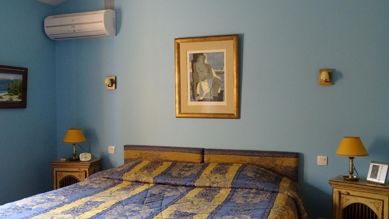 Photo of Bedroom in Hyeres