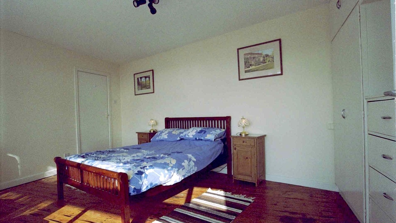 Photo of Bedroom in West Bay