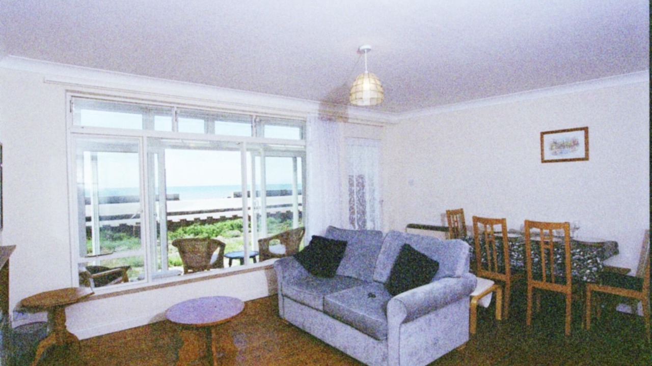 Photo of Livingroom in West Bay