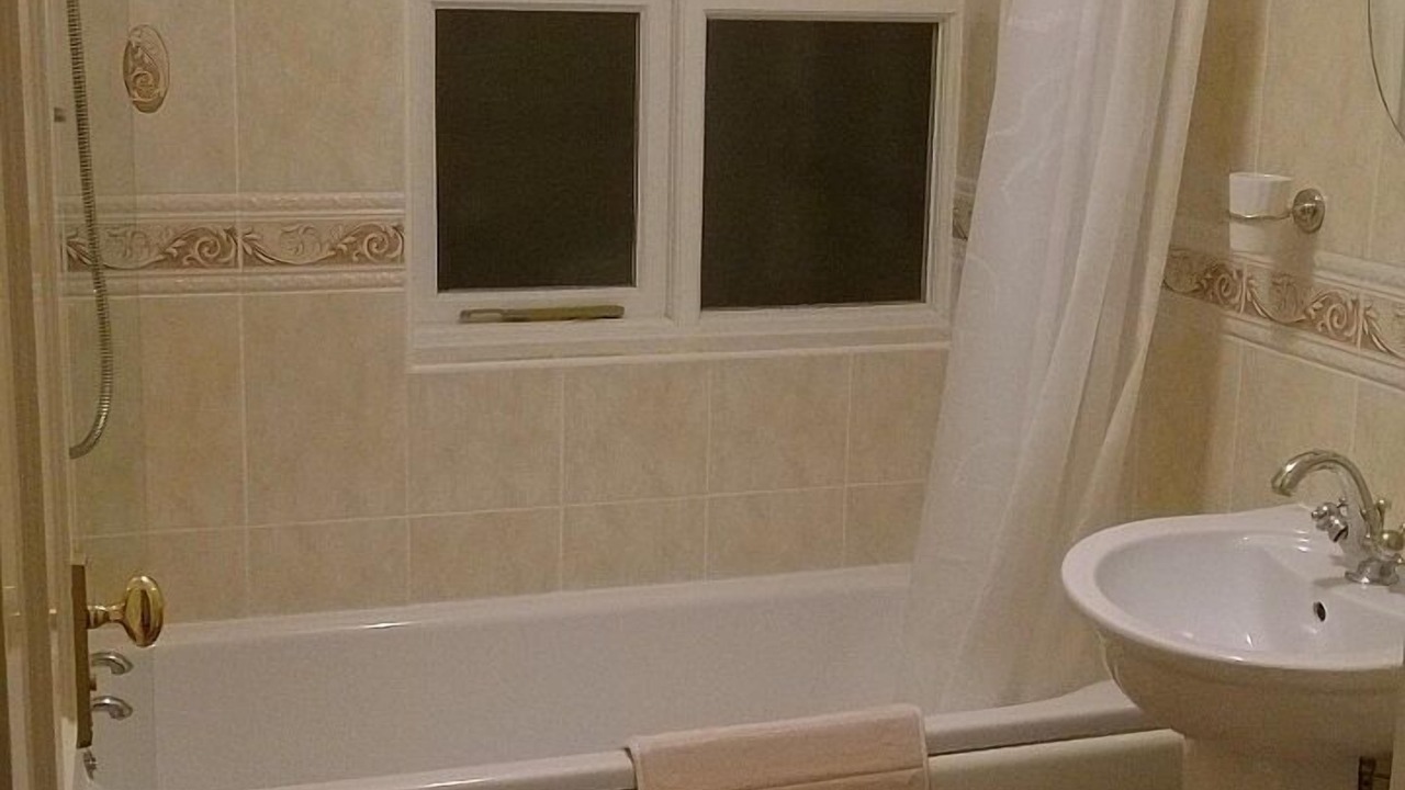 Photo of Bathroom in Horning