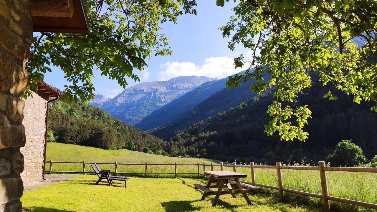 Photo of Outdoor in Hecho