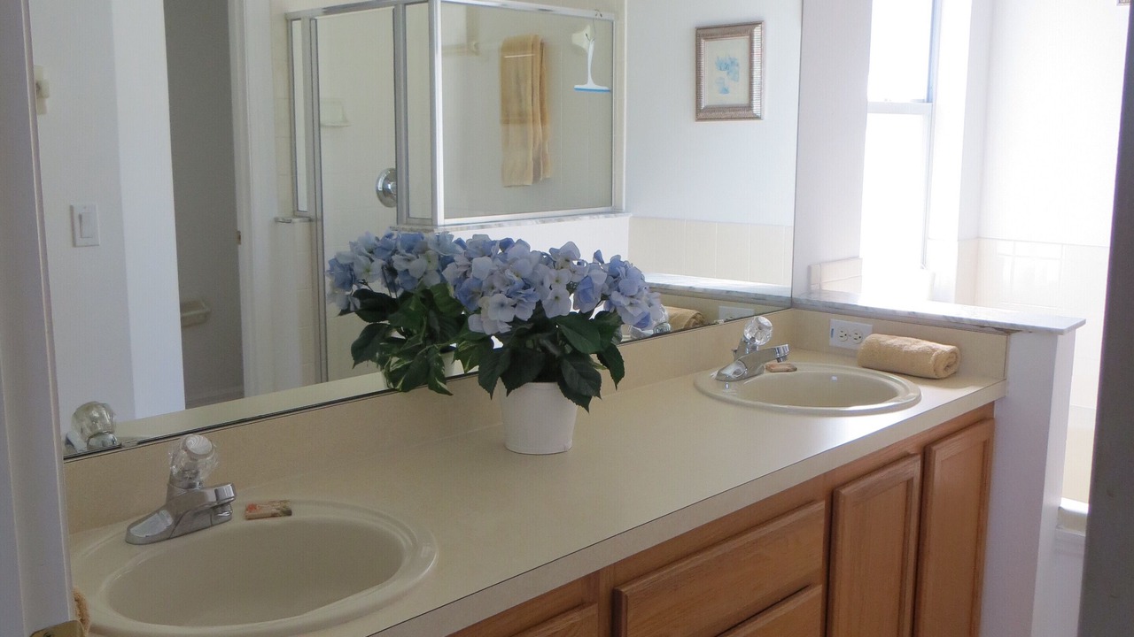 Photo of Bathroom in Eagle Pointe South