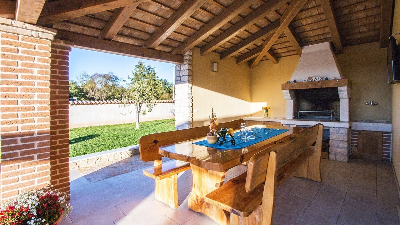 Photo of Outdoor in Muzini