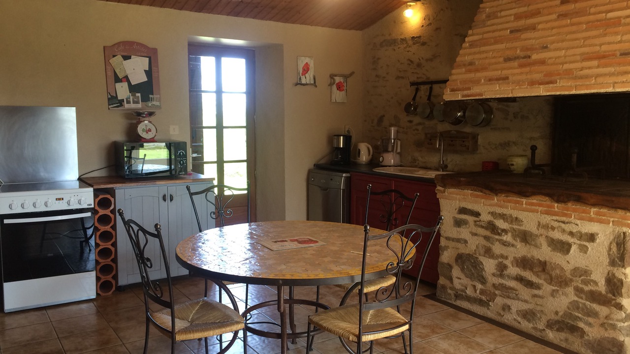 Photo of Others in Chateau-Guibert