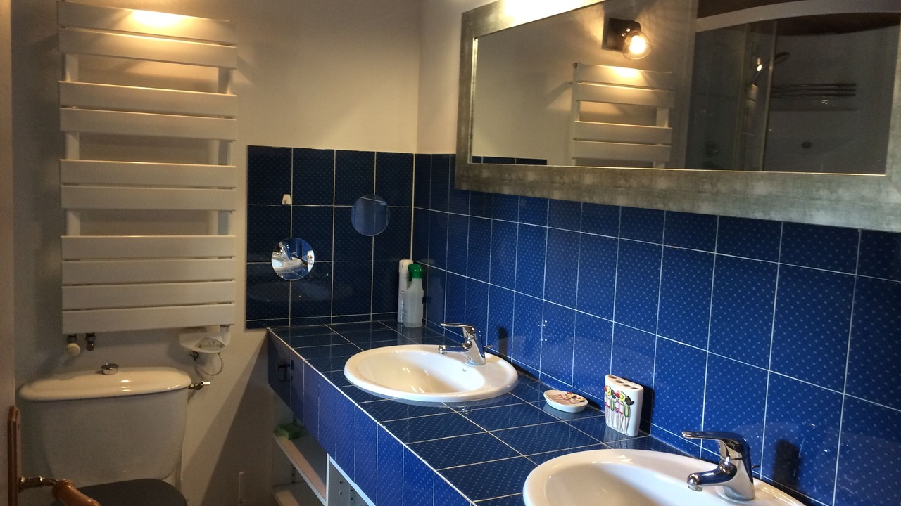 Photo of Bathroom in Chateau-Guibert