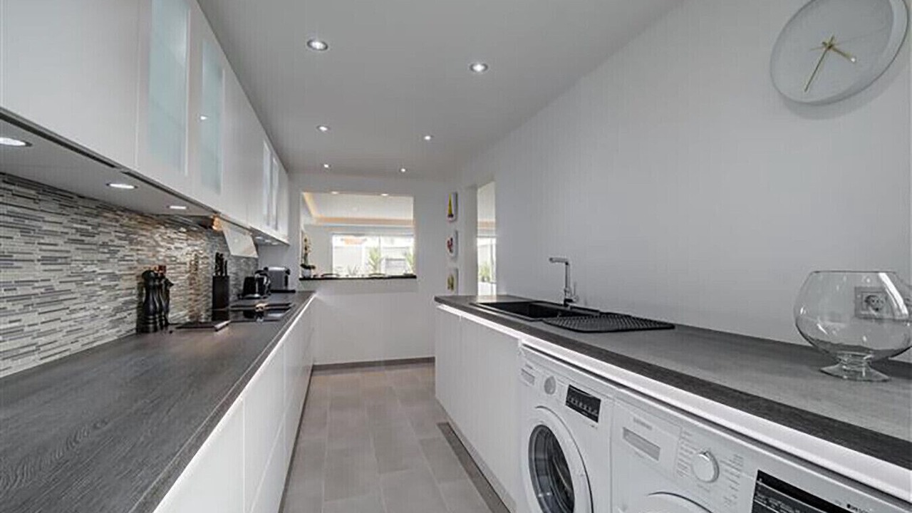 Photo of Kitchen in Golden Mile