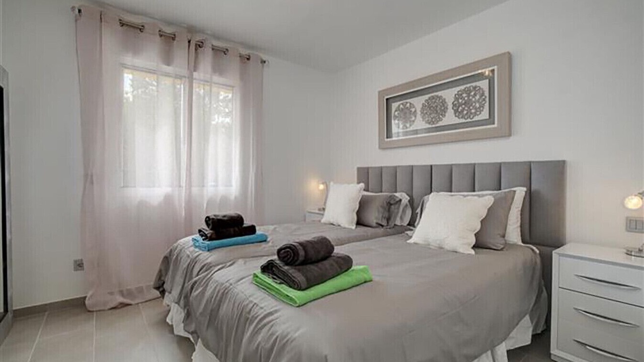 Photo of Bedroom in Golden Mile