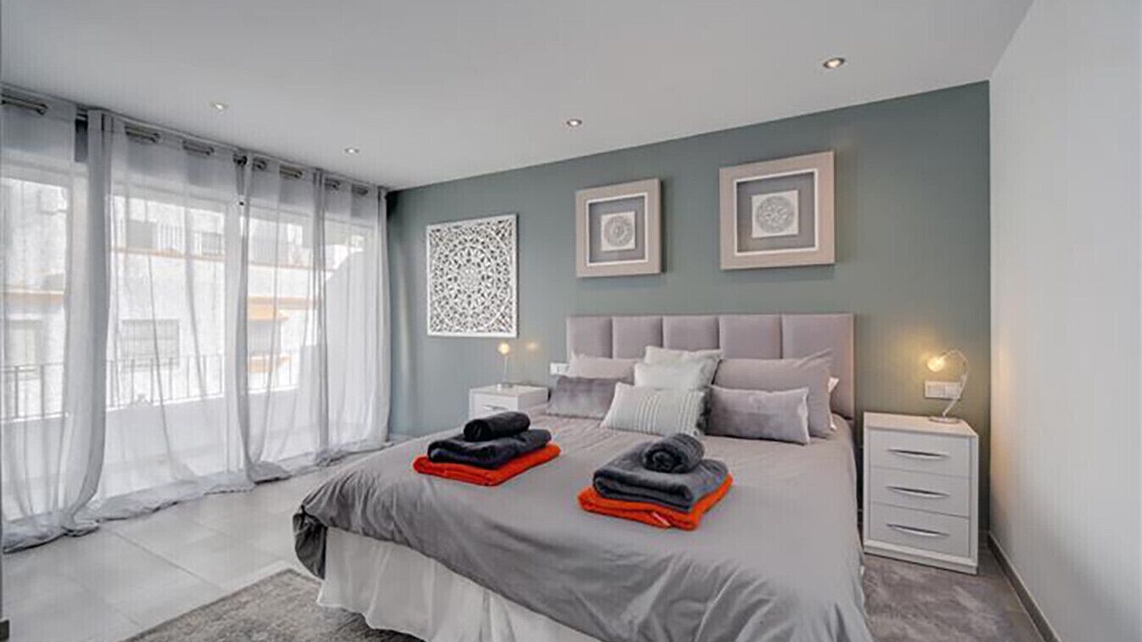 Photo of Bedroom in Golden Mile