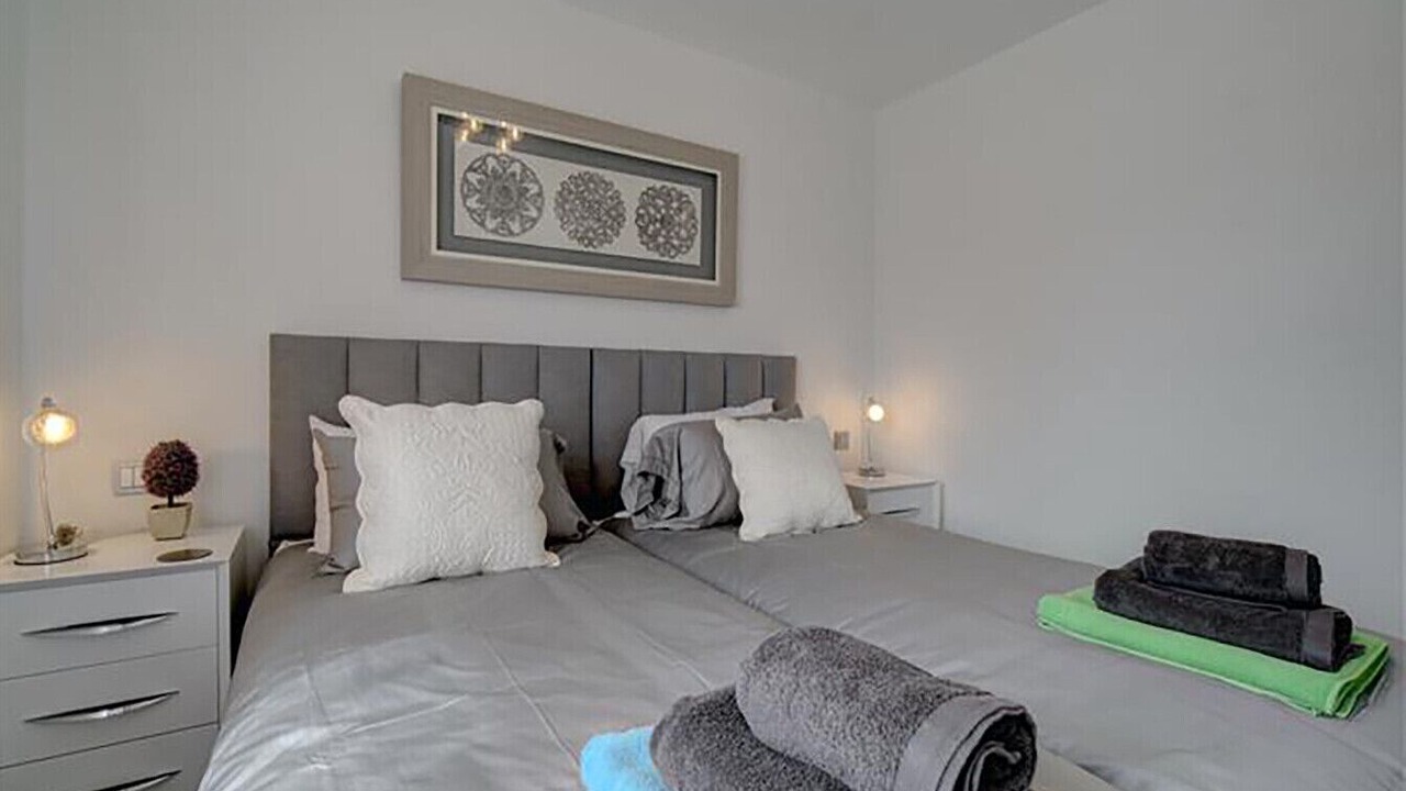 Photo of Bedroom in Golden Mile