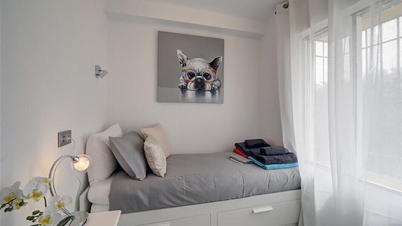 Photo of Bedroom in Golden Mile