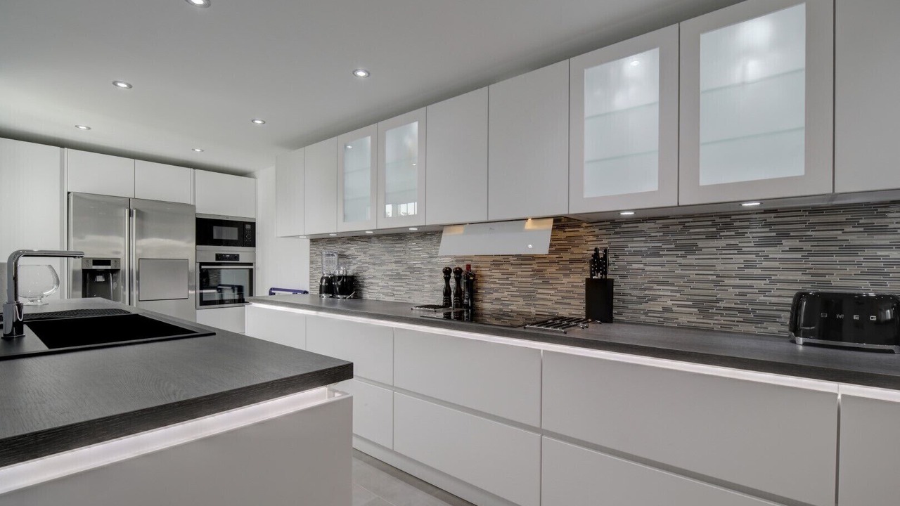 Photo of Kitchen in Golden Mile