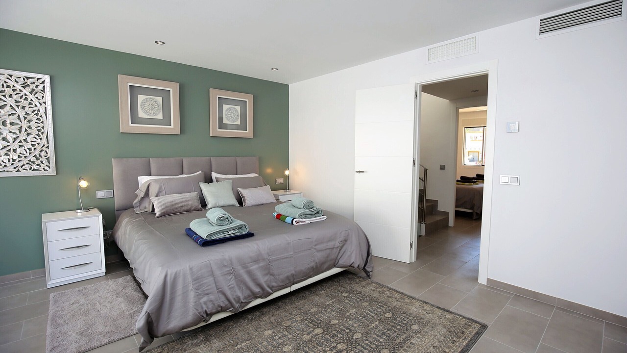 Photo of Bedroom in Golden Mile