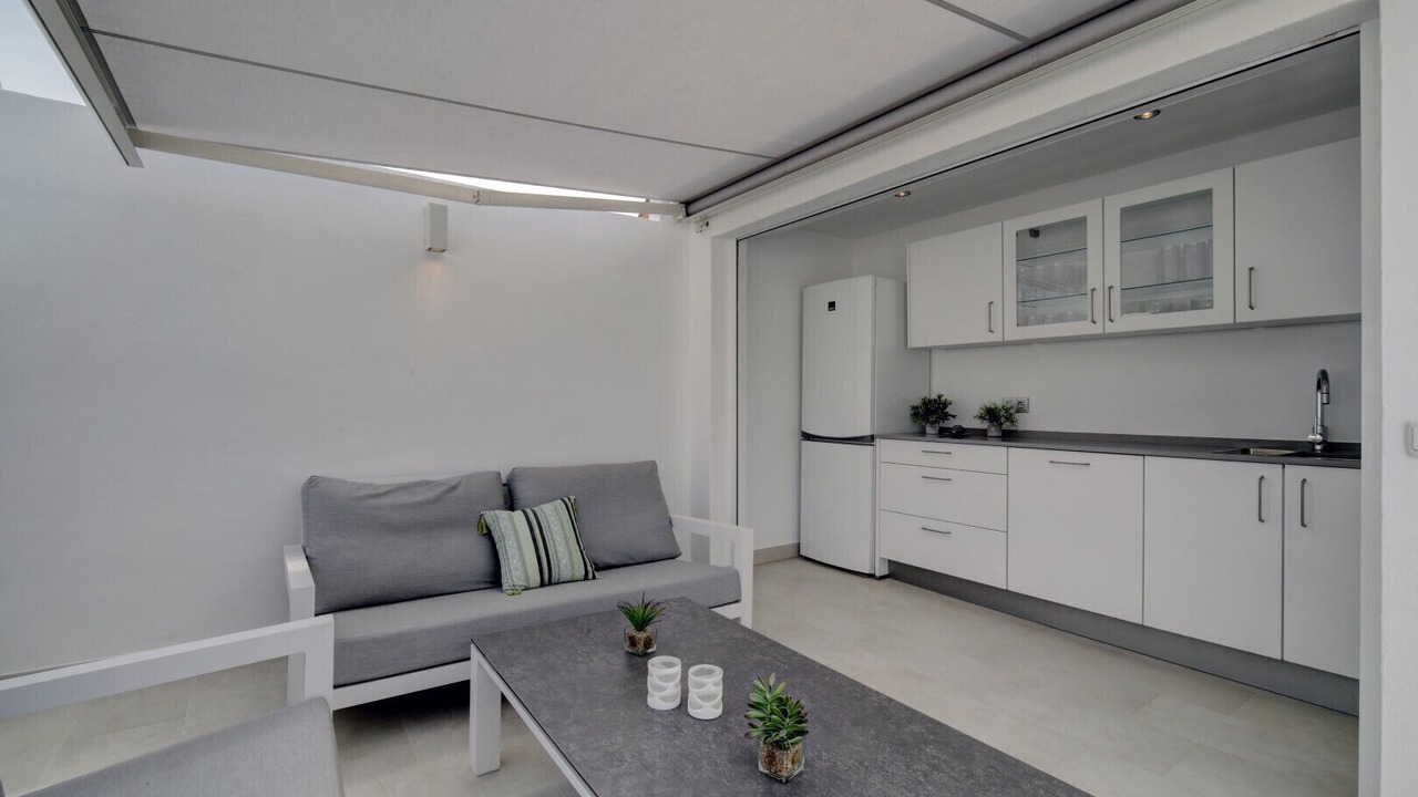 Photo of Livingroom in Golden Mile