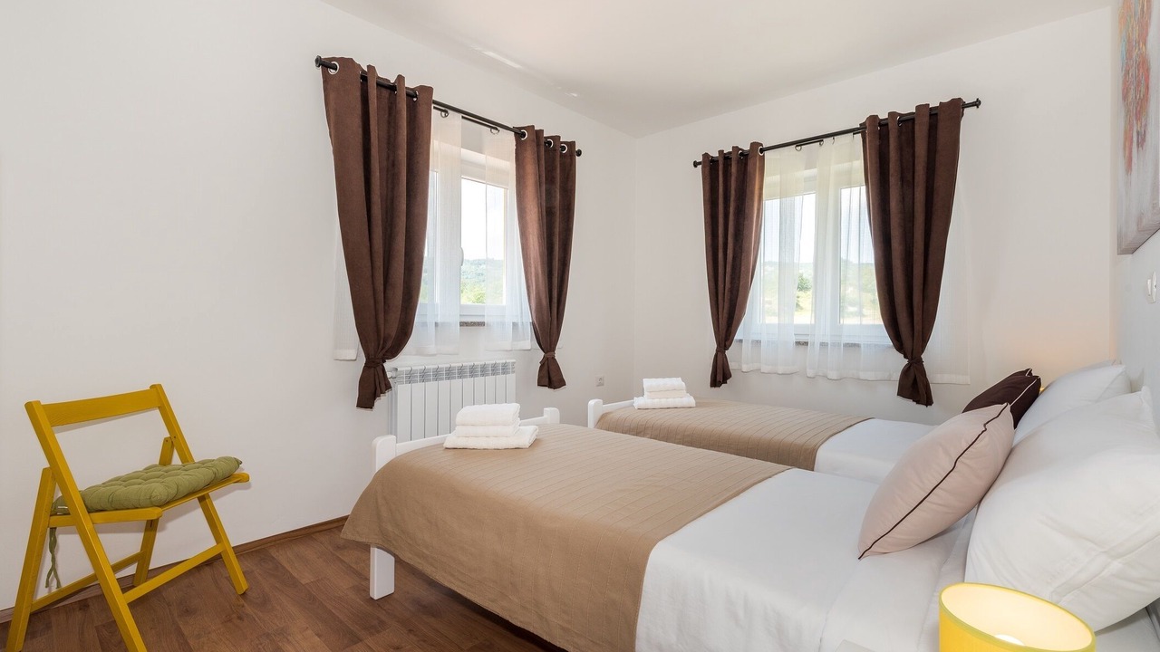 Photo of Bedroom in Pican