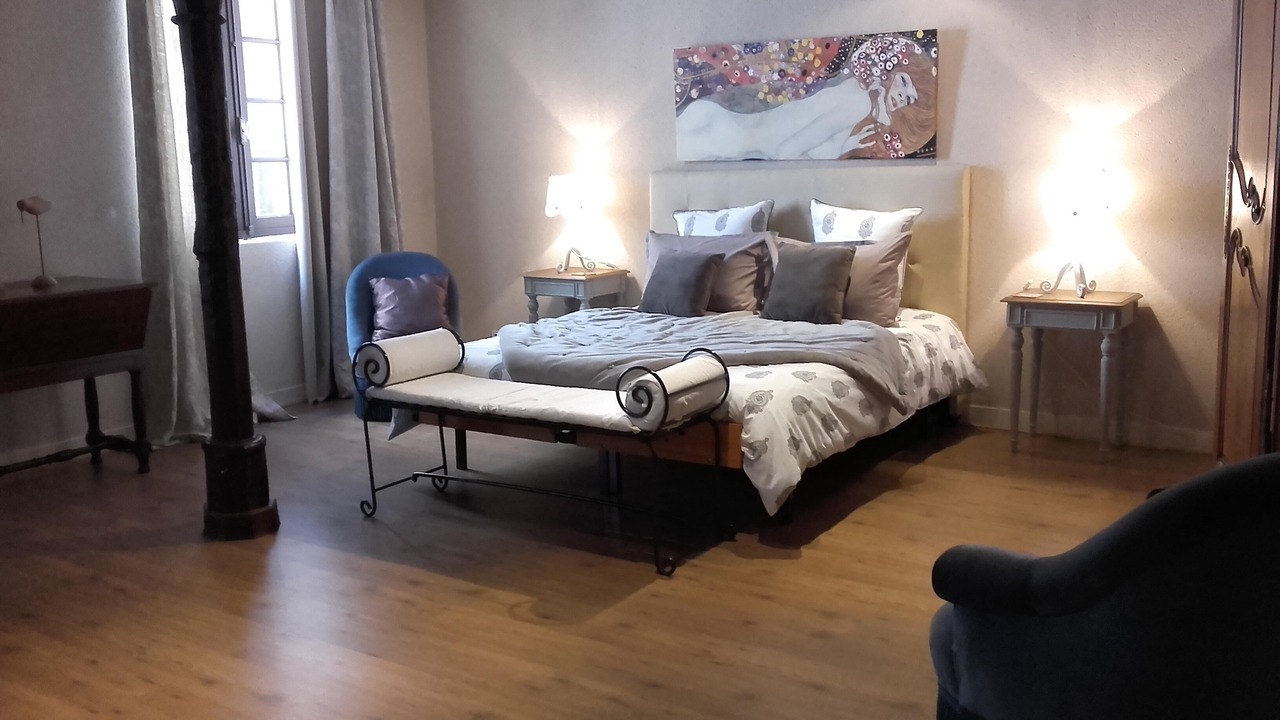 Photo of Bedroom in Chinon
