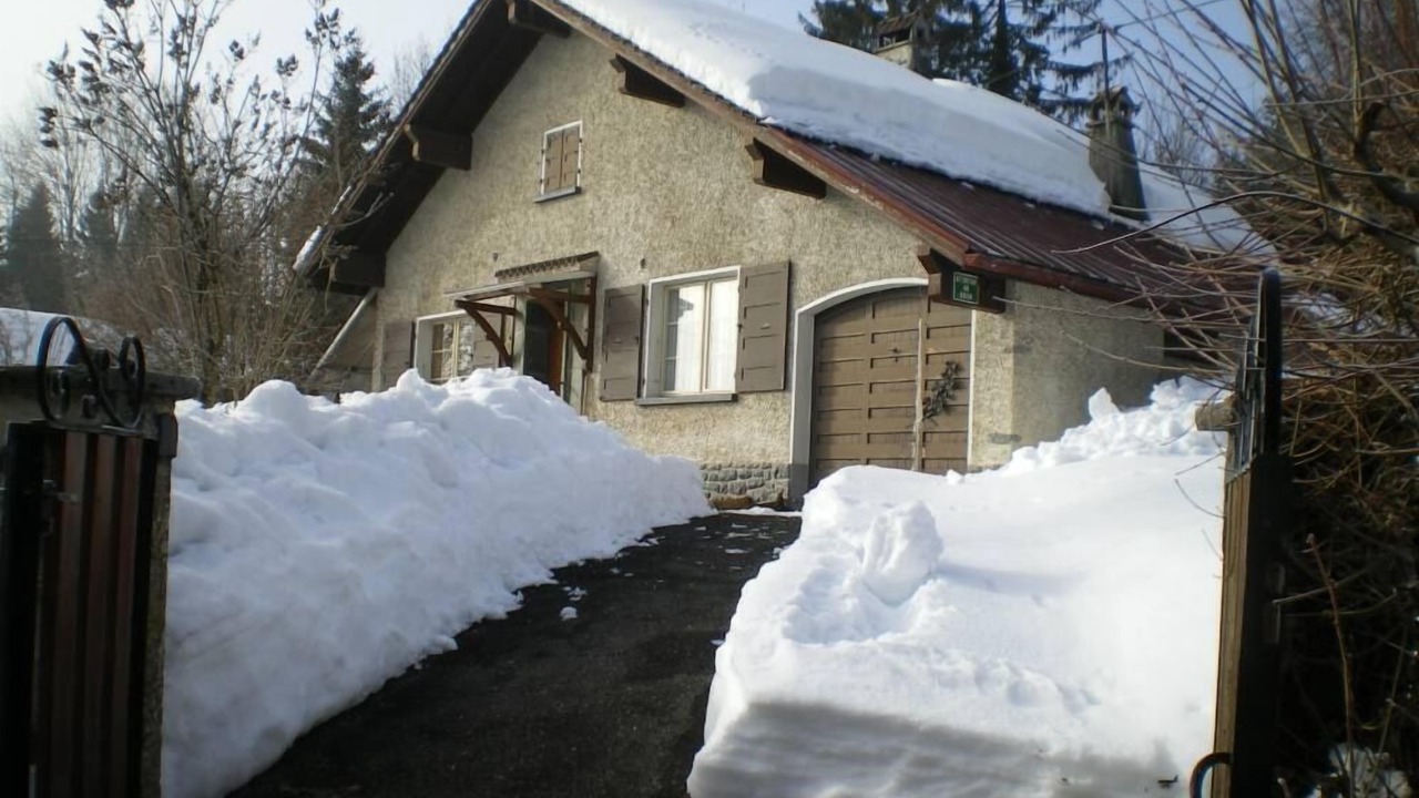 Photo of Outdoor in Onnion