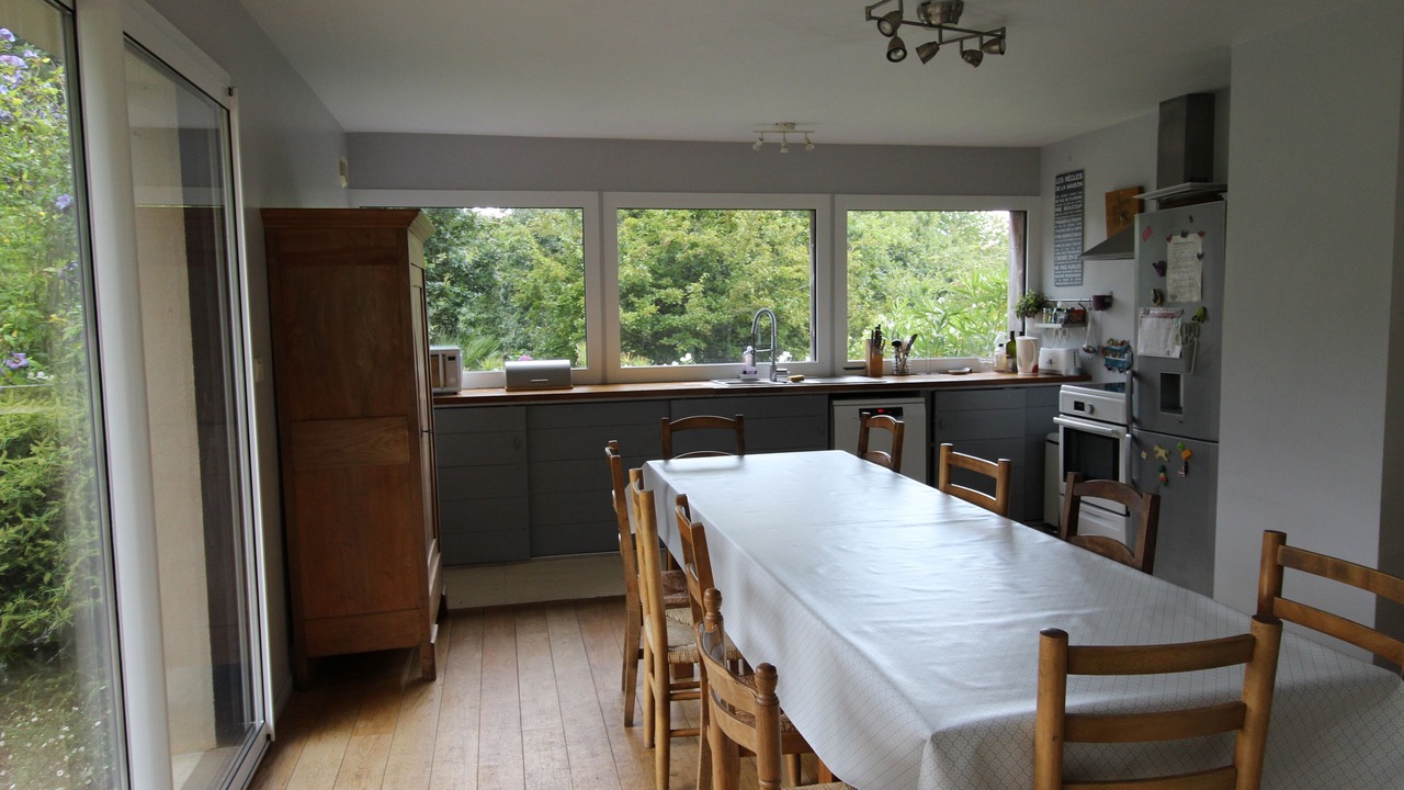 Photo of Kitchen in Plougrescant