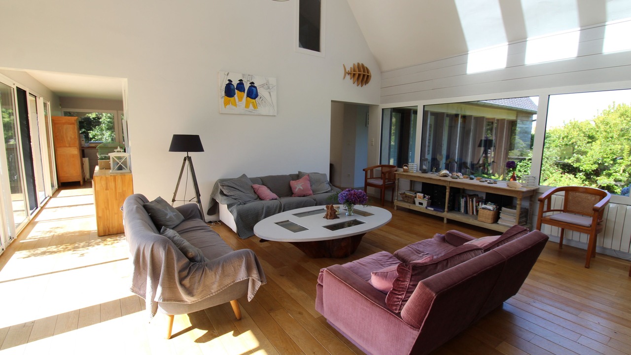 Photo of Livingroom in Plougrescant