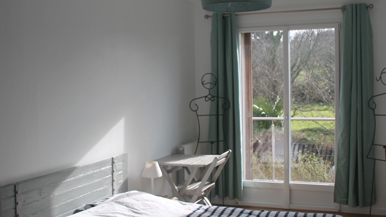 Photo of Bedroom in Plougrescant