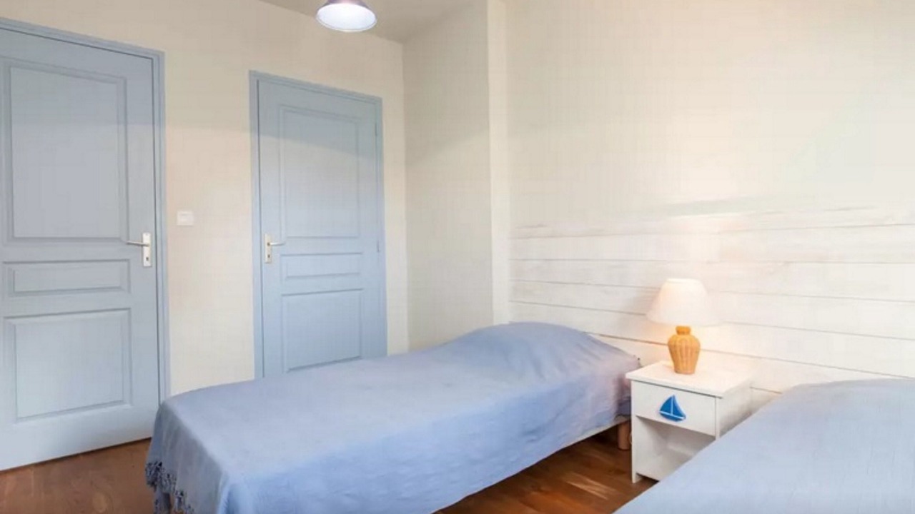 Photo of Bedroom in Saint-Lunaire