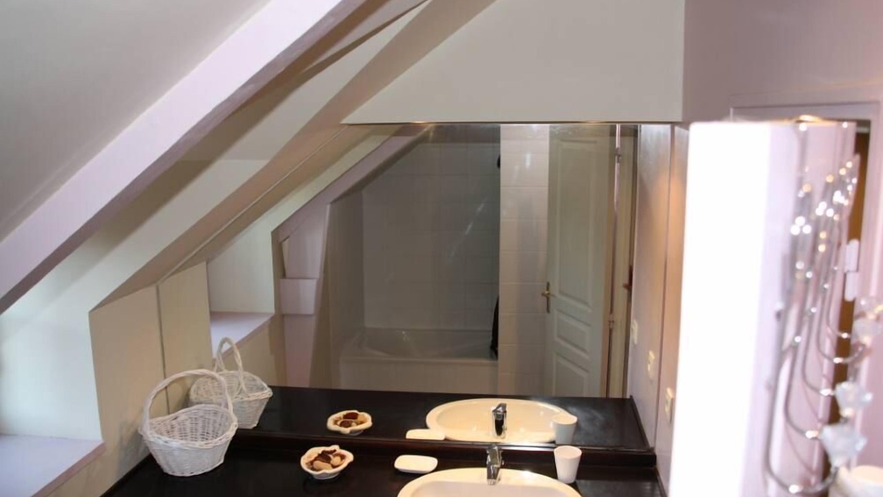 Photo of Bathroom in Saint-Lunaire