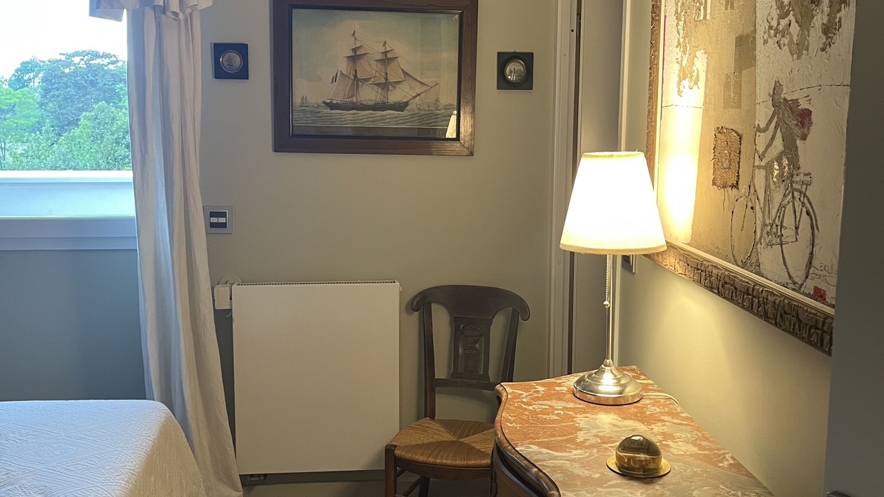 Photo of Bedroom in Bayonne