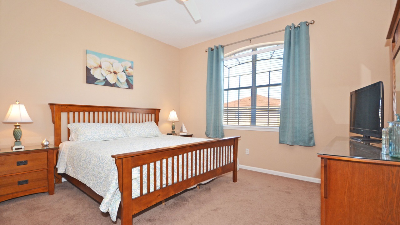 Photo of Bedroom in Loughman