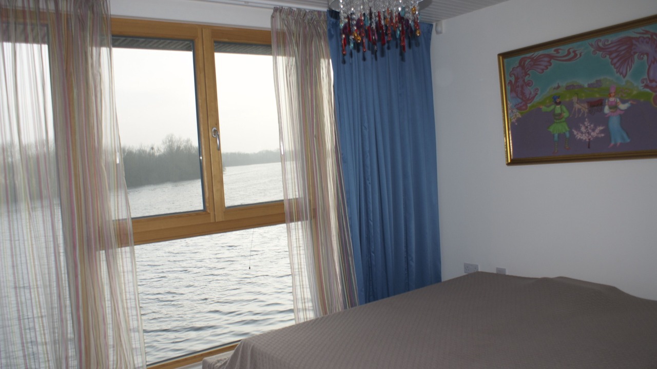 Photo of Bedroom in Lechlade