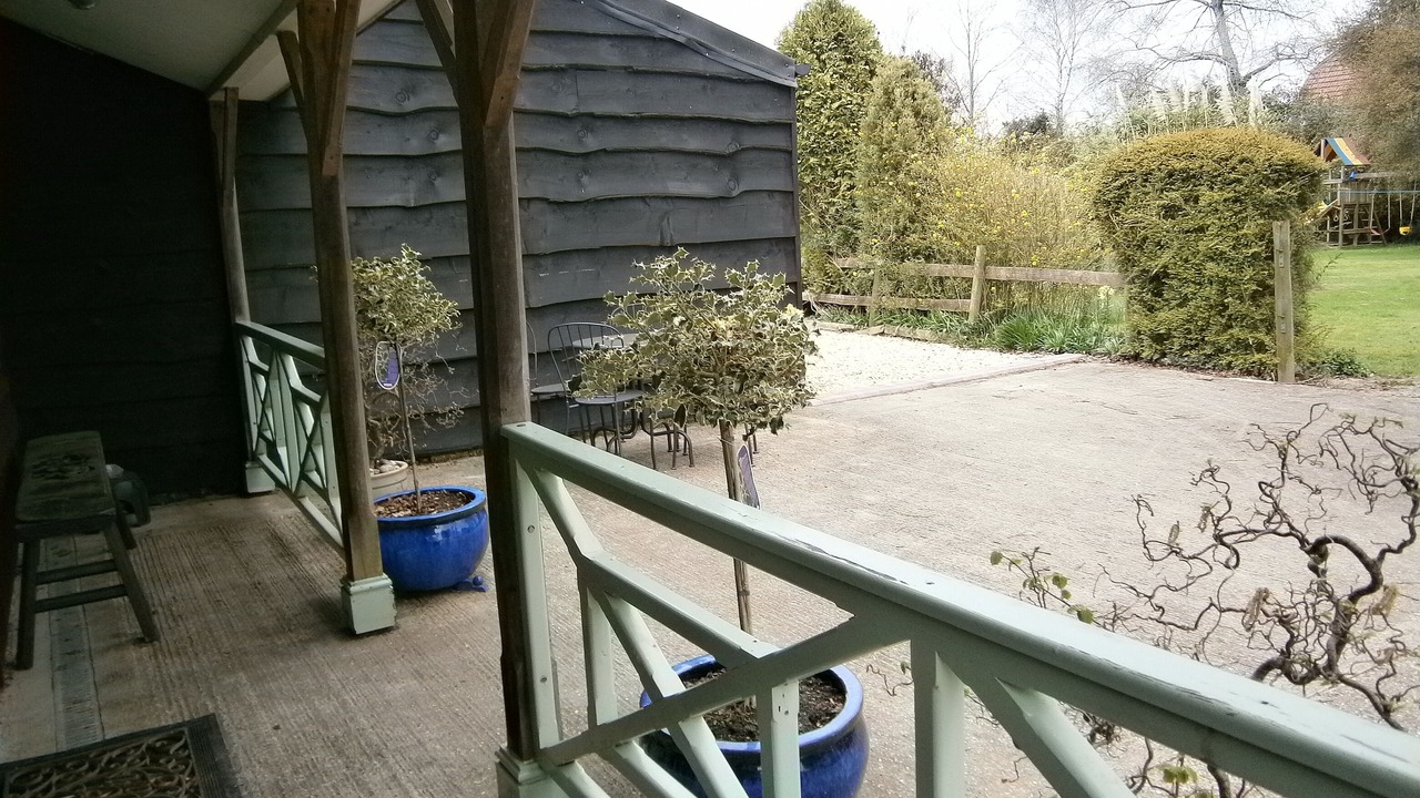 Photo of Others in Tiptoe