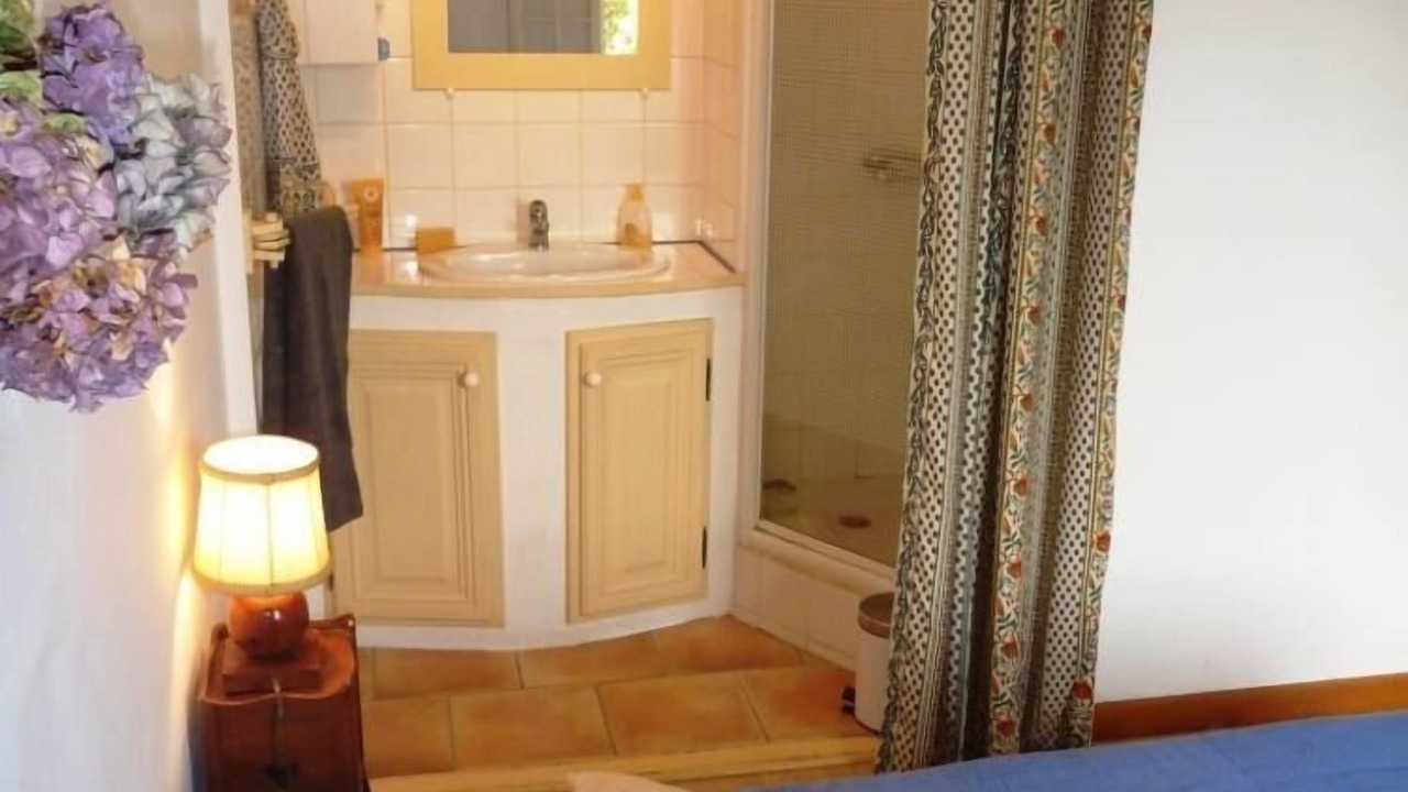 Photo of Bedroom in Mormoiron