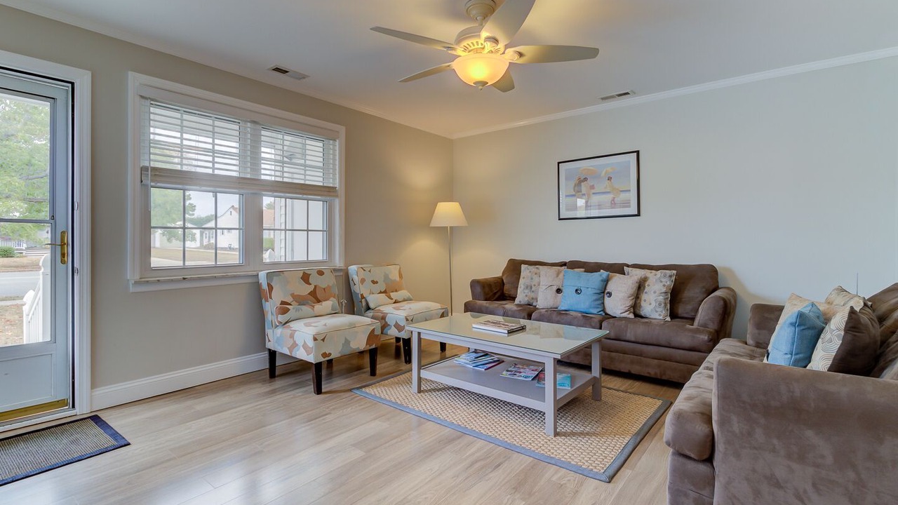 Photo of Livingroom in Village Green