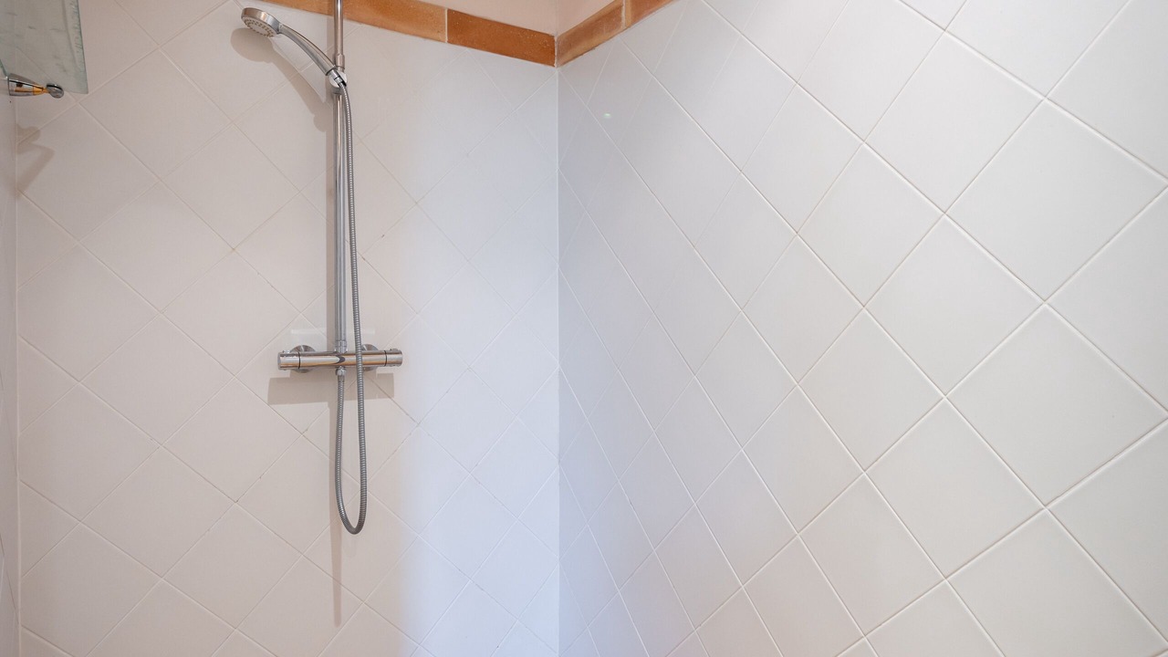 Photo of Bathroom in Castera-Verduzan