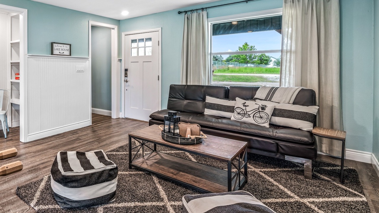 Photo of Livingroom in Wills Point
