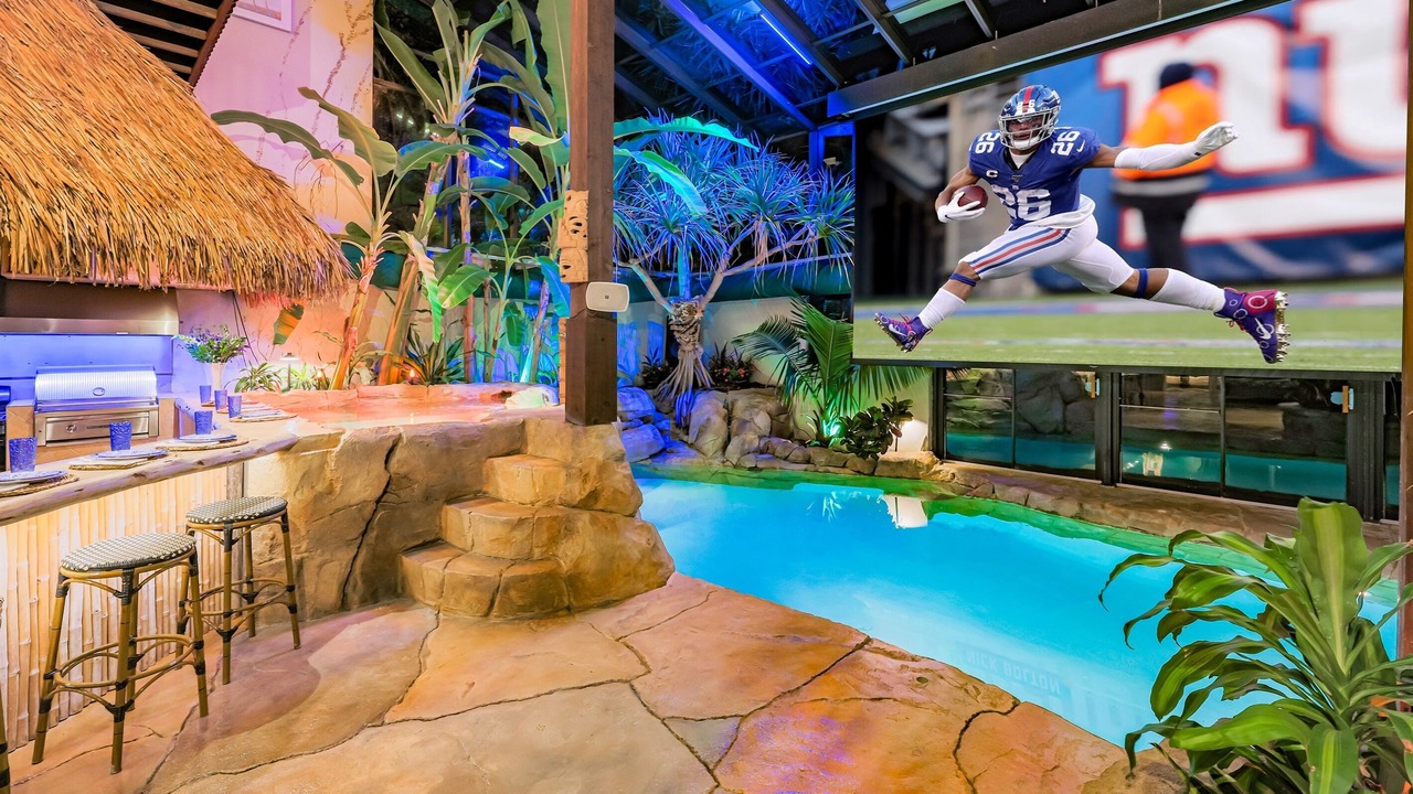 Photo of Outdoor in Media