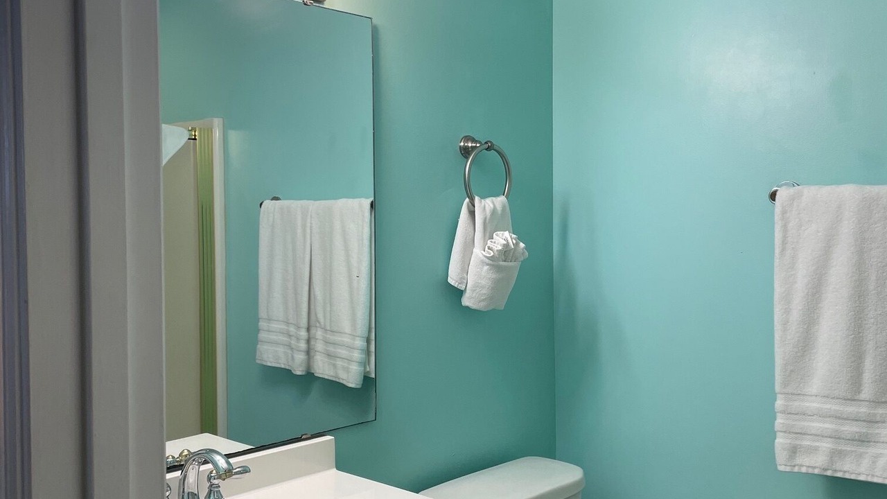 Photo of Bathroom in Garden City