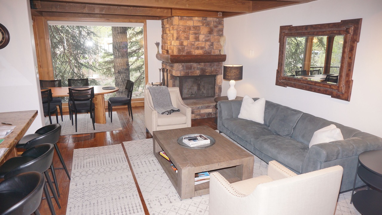 Photo of Livingroom in Aspen