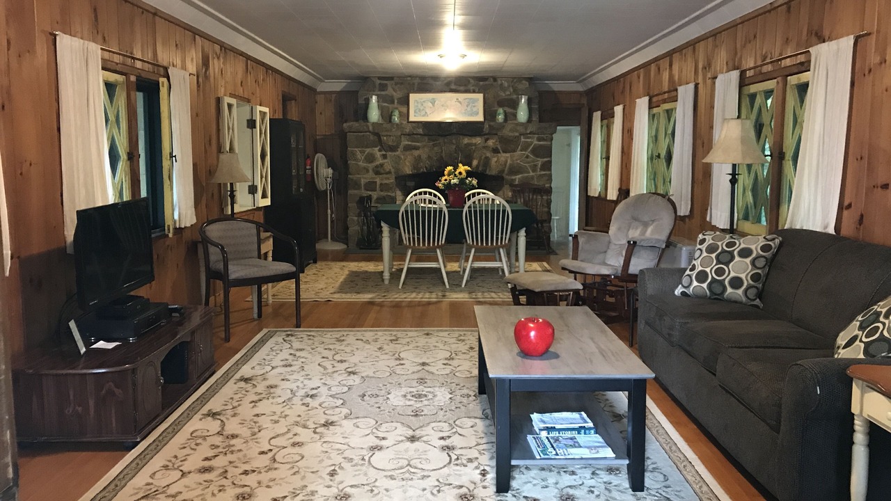 Photo of Bedroom in Lake George