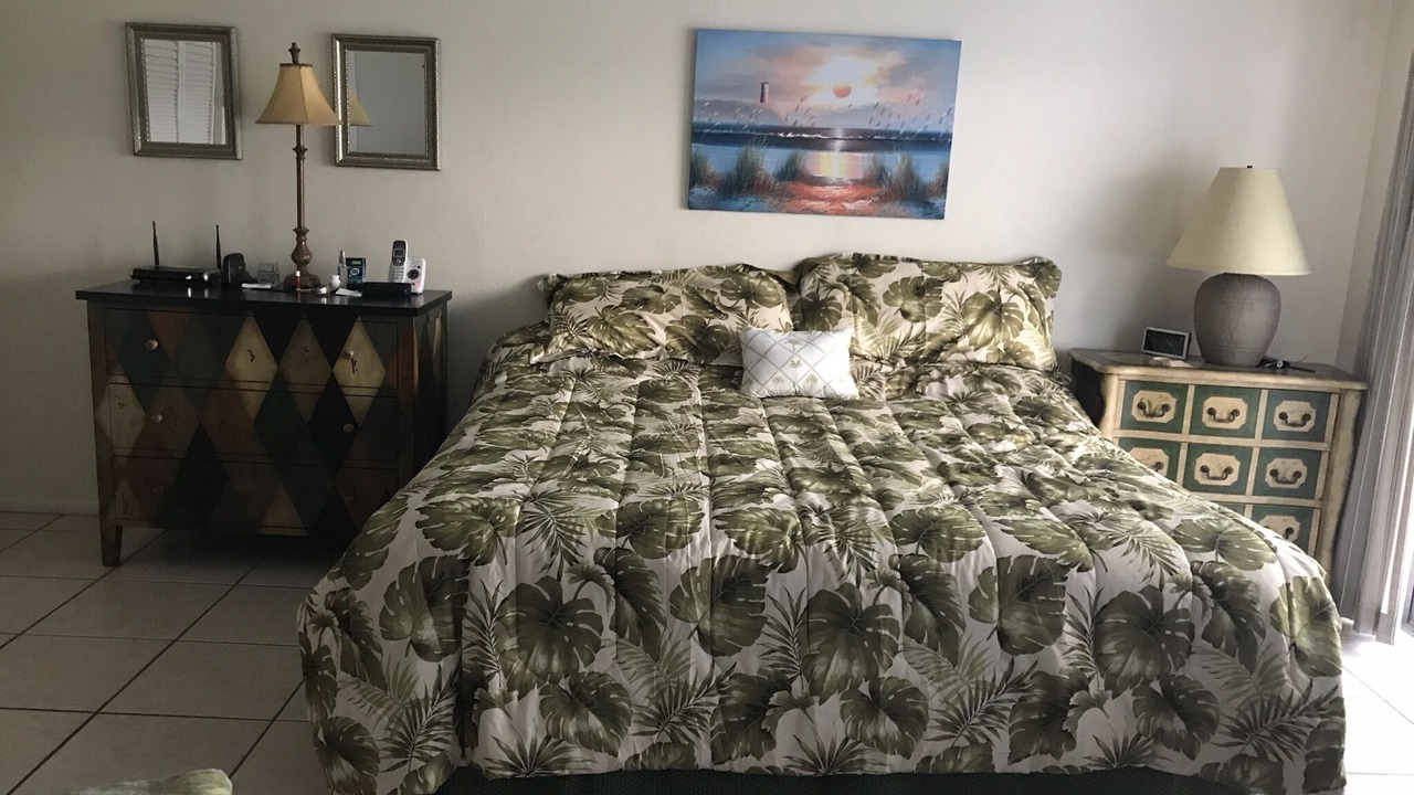 Photo of Bedroom in Pelican Bay