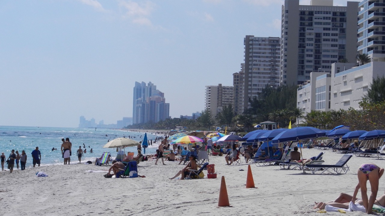 Photo of Others in Hollywood South Central Beach