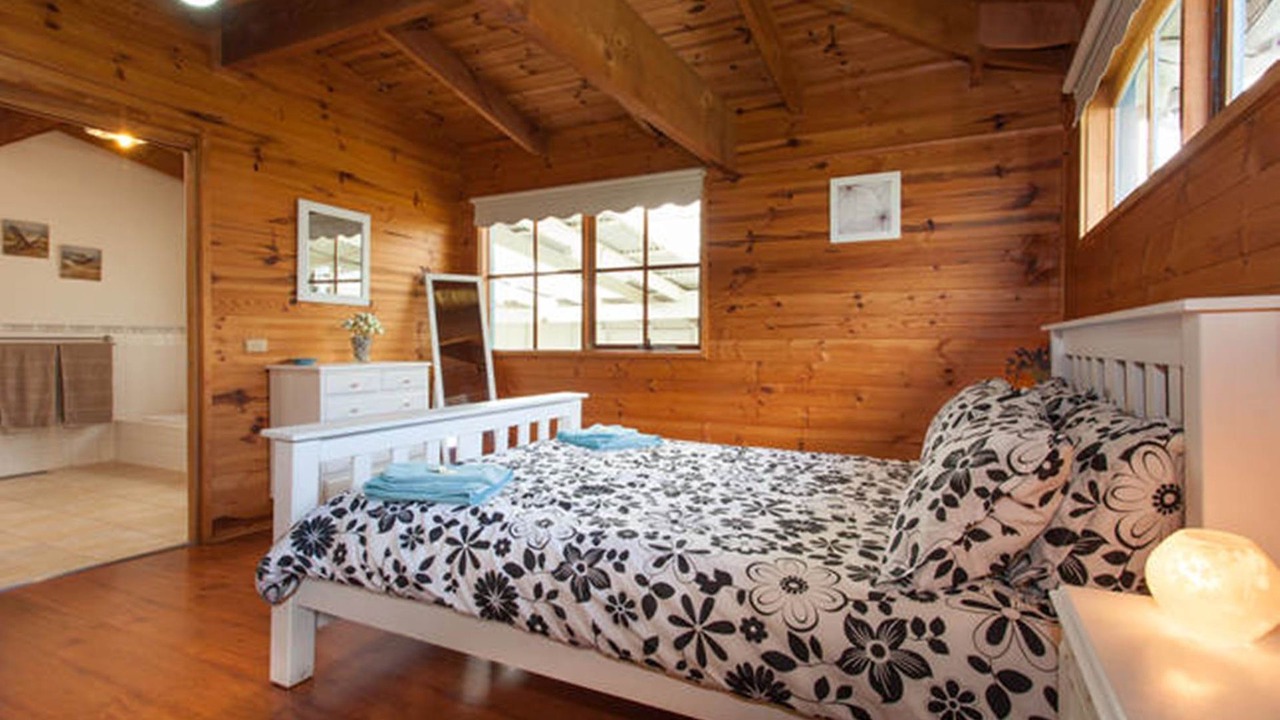 Photo of Bedroom in Capel Sound