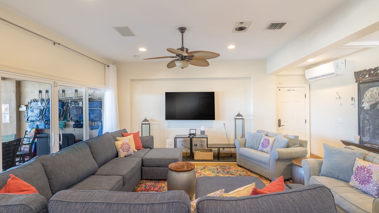 Photo of Livingroom in Independence Square