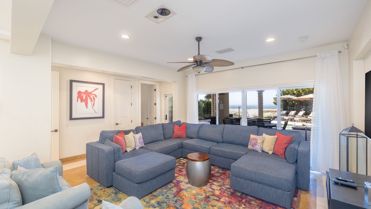 Photo of Livingroom in Independence Square