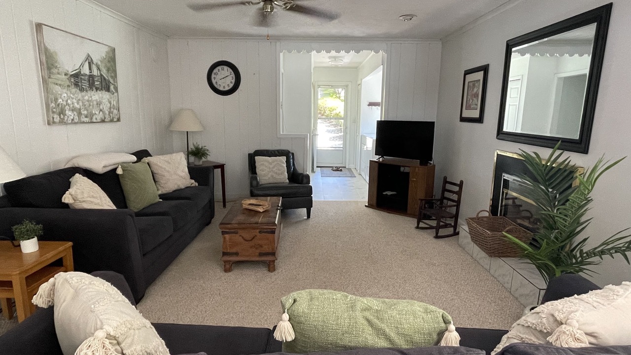 Photo of Livingroom in Town of Owasco