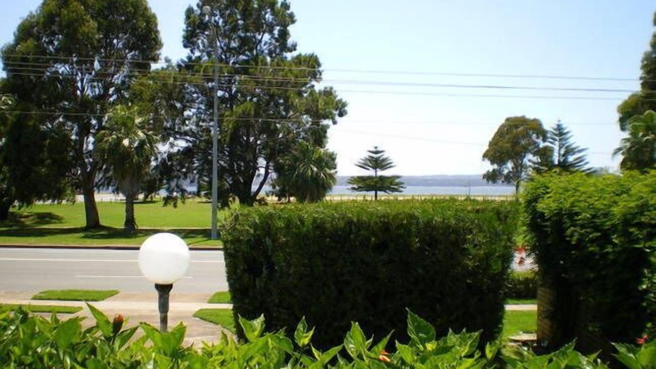 Photo of Others in Batehaven