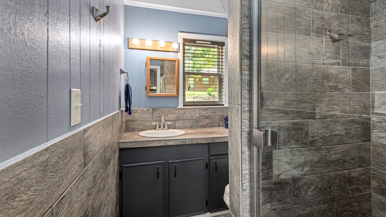 Photo of Bathroom in Etoile