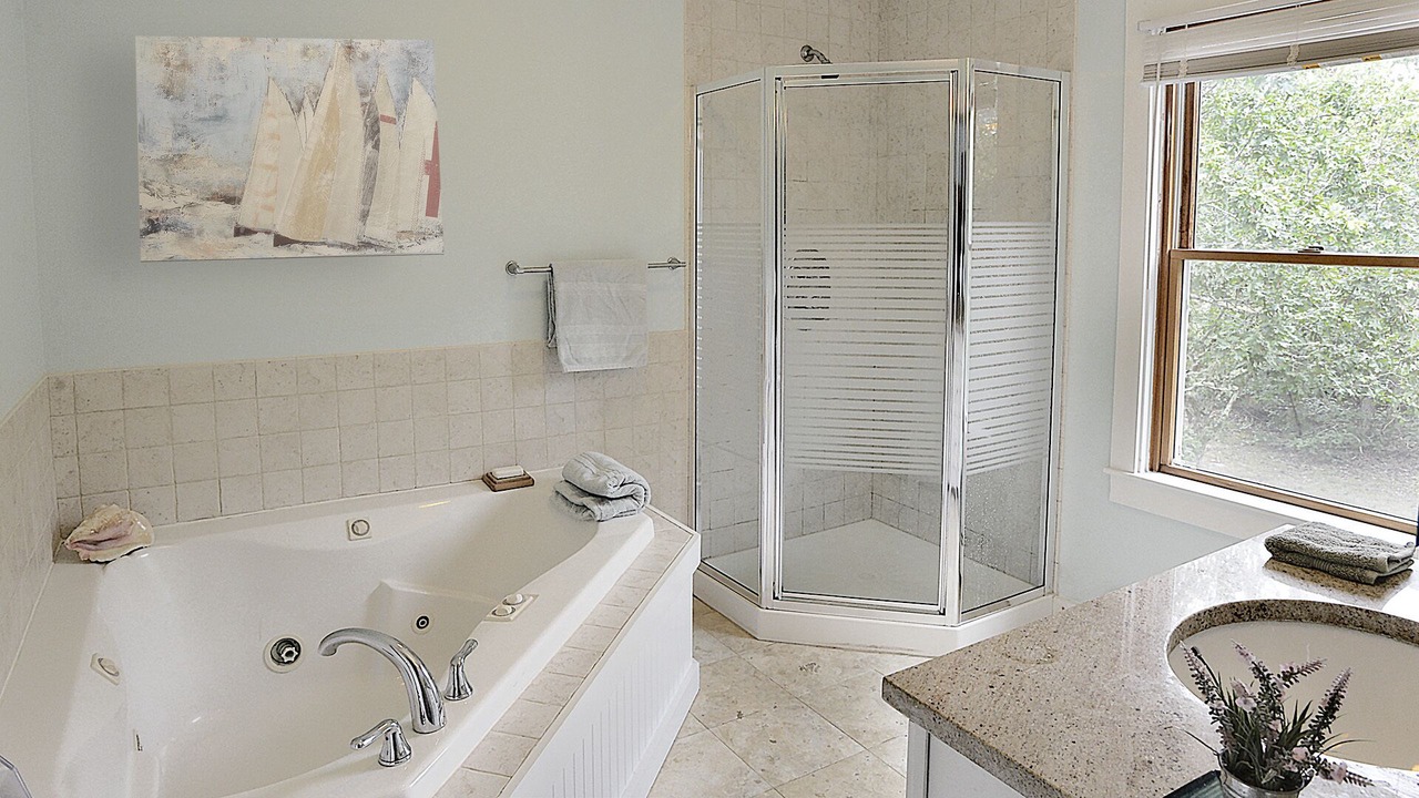 Photo of Bathroom in West Tisbury