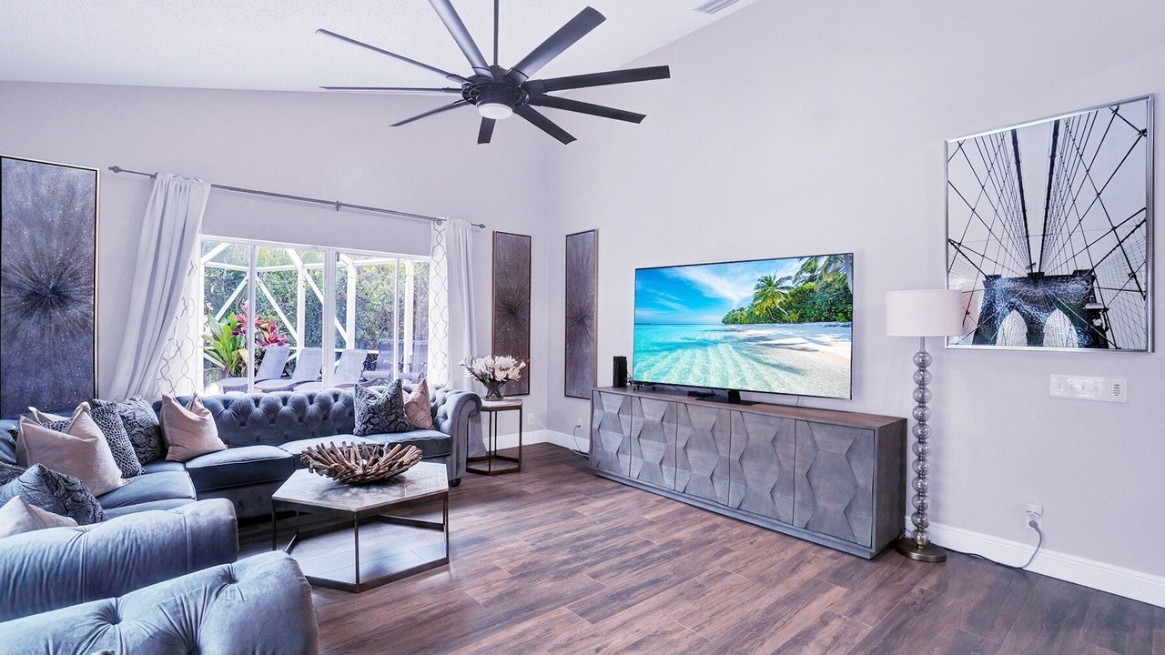 Photo of Livingroom in Lakefield South