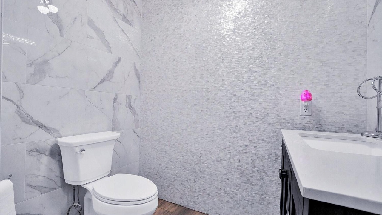 Photo of Bathroom in Lakefield South